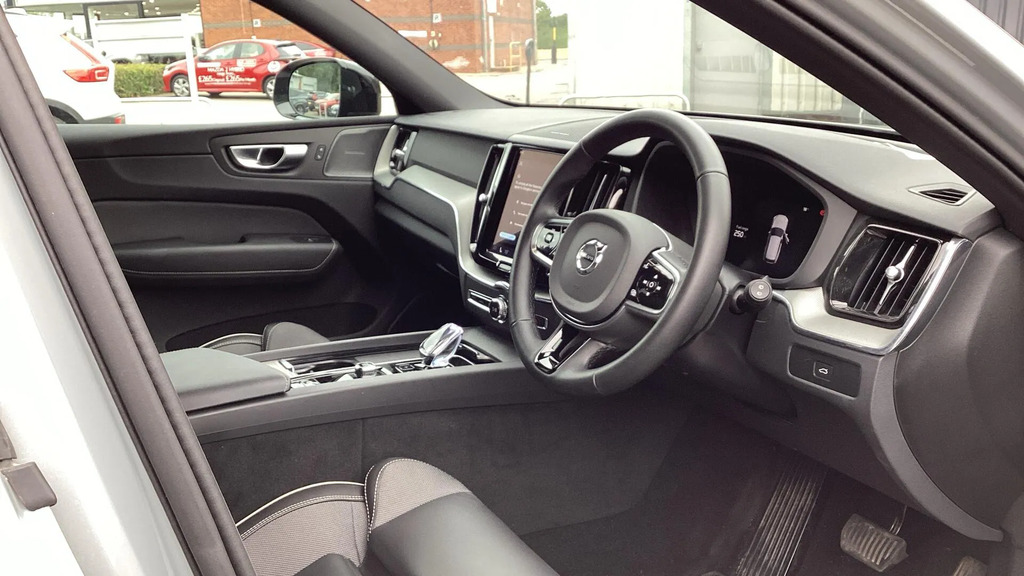 Volvo XC60 Plus Dark B4 Awd Mild Hybrid #4