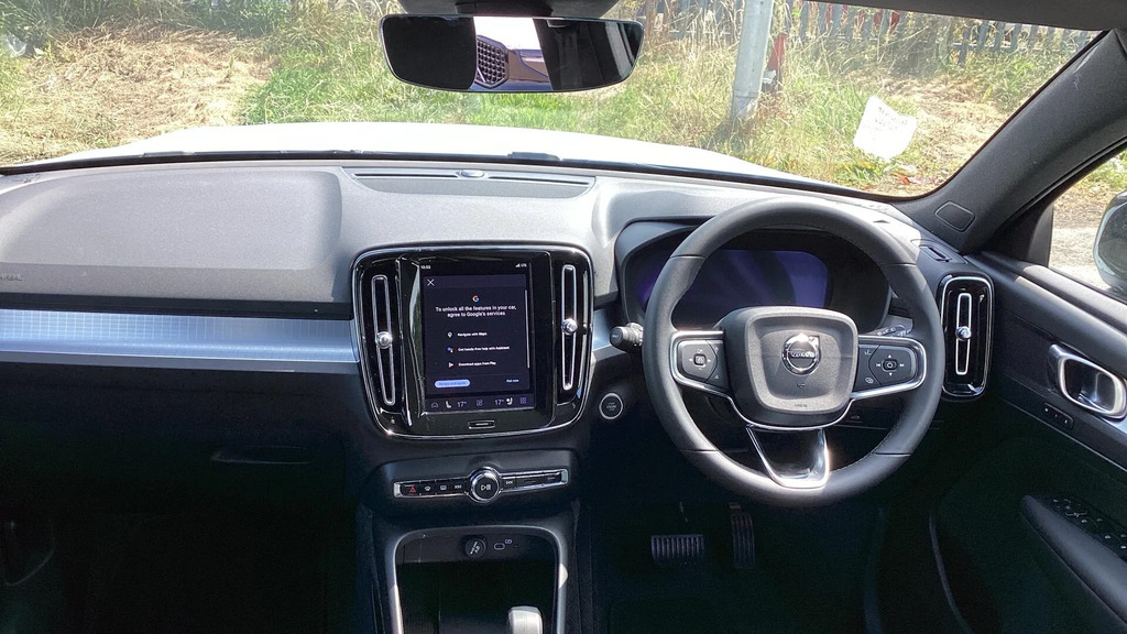 Volvo XC40 2.0 B3p Plus Dark #5