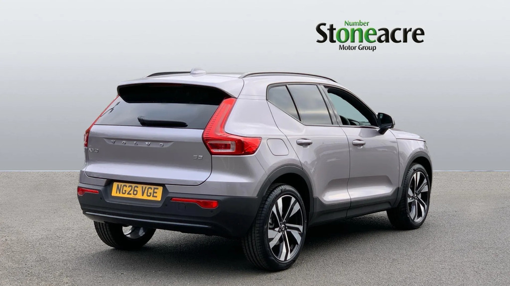 Volvo XC40 2.0 B3p Plus Dark #2