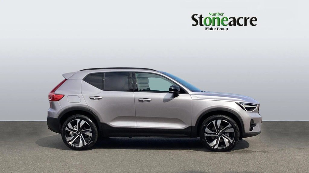 Volvo XC40 2.0 B3p Plus Dark #3