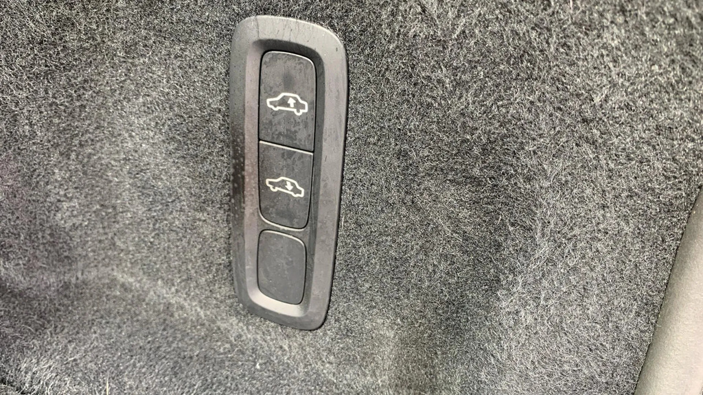 Volvo XC60 Xc60 B5 Mhev Awd Black #38
