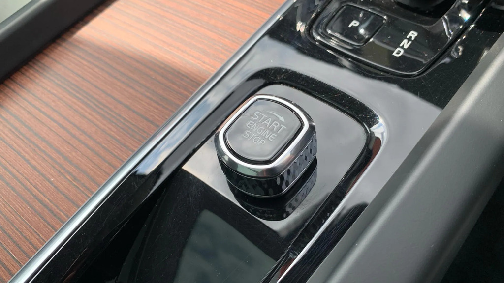 Volvo XC60 Xc60 B5 Mhev Awd Black #26