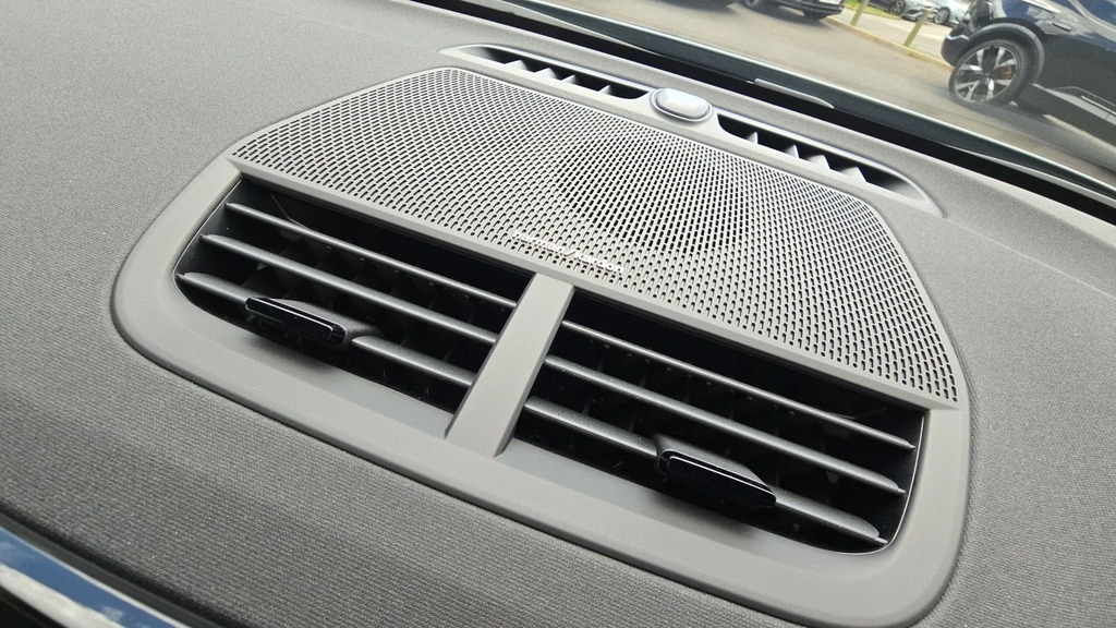 Polestar 2 220Kw 82Kwh Long Range Single Motor Prime #25