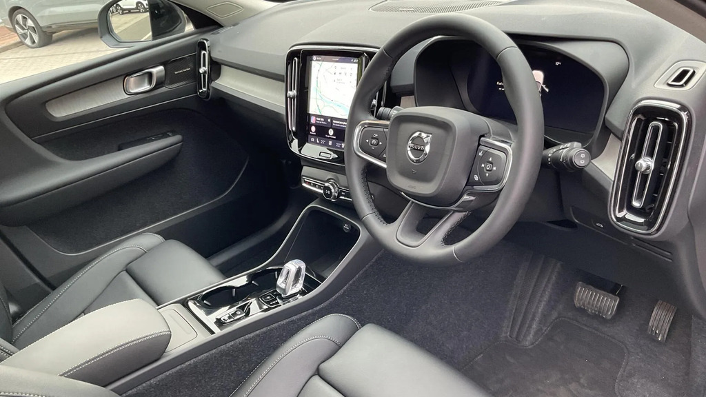 Volvo XC40 2.0 B3 Mhev Ultra Dark Dct Euro 6 Ss #4