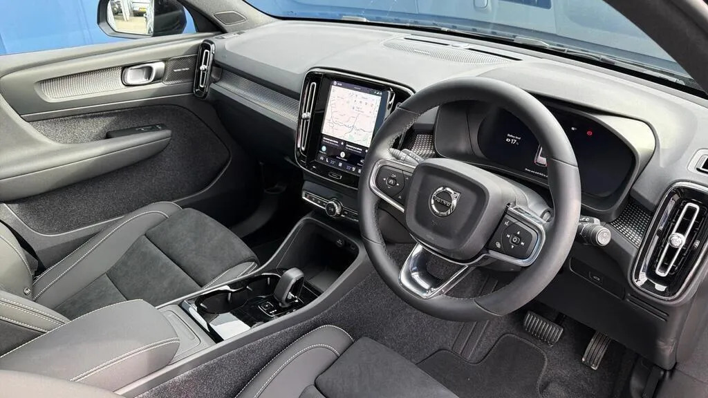 Volvo EX40 Twin Motor 82Kwh Ultra Black Edition Awd #4