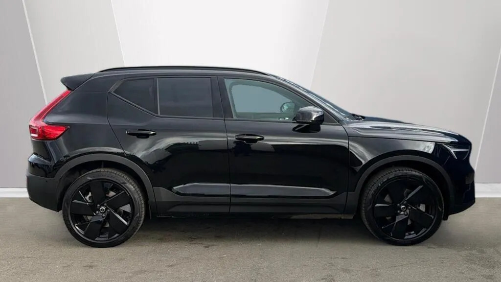 Volvo EX40 Twin Motor 82Kwh Ultra Black Edition Awd #3