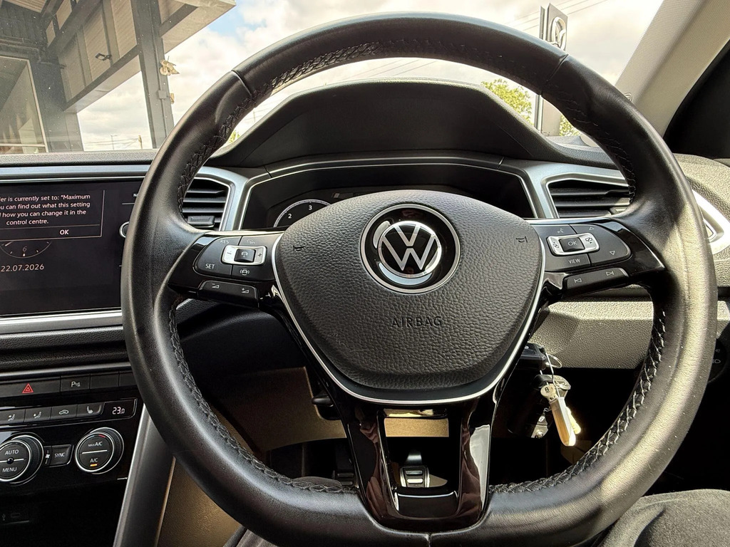 Volkswagen T-Roc 2017 1.0 Tsi Active 110Ps Black #16