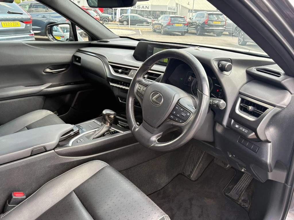 Lexus UX 250H 2.0 Cvt Premium Plus Red #11