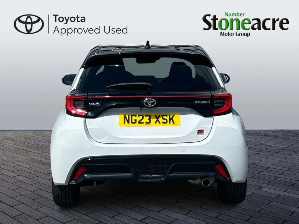 Toyota Yaris 1.5 Hybrid Gr Sport Cvt  #4