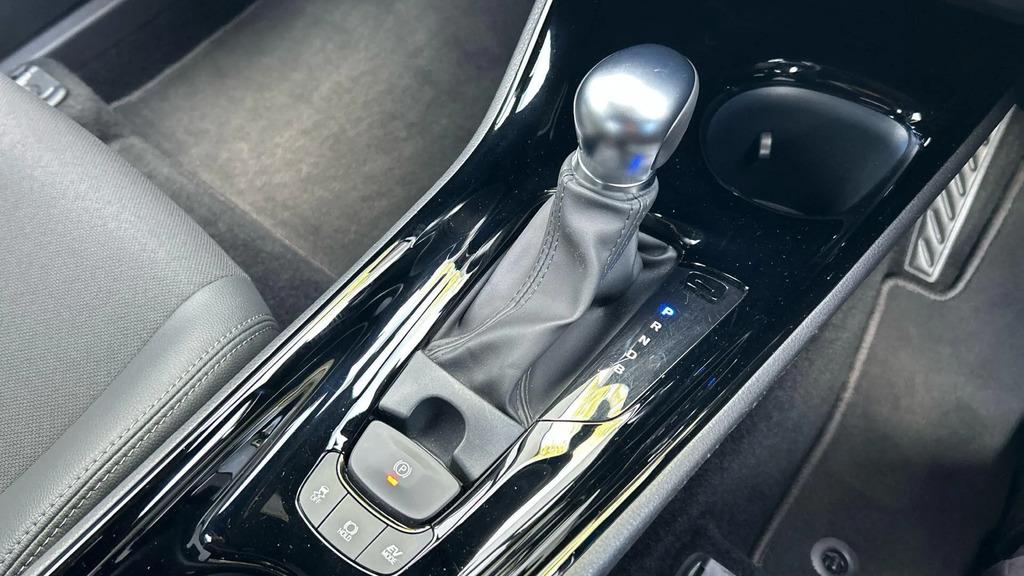 Toyota C-Hr Excel Silver #33