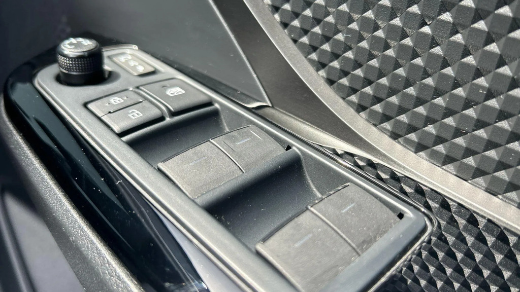 Toyota C-Hr Excel Silver #38