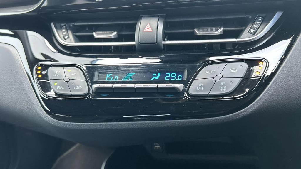 Toyota C-Hr Excel Silver #32