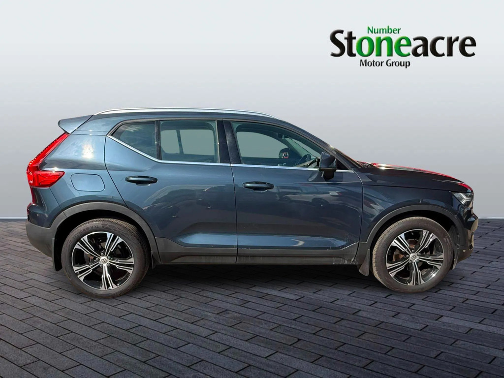 Volvo XC40 R-design, T3 Black #7