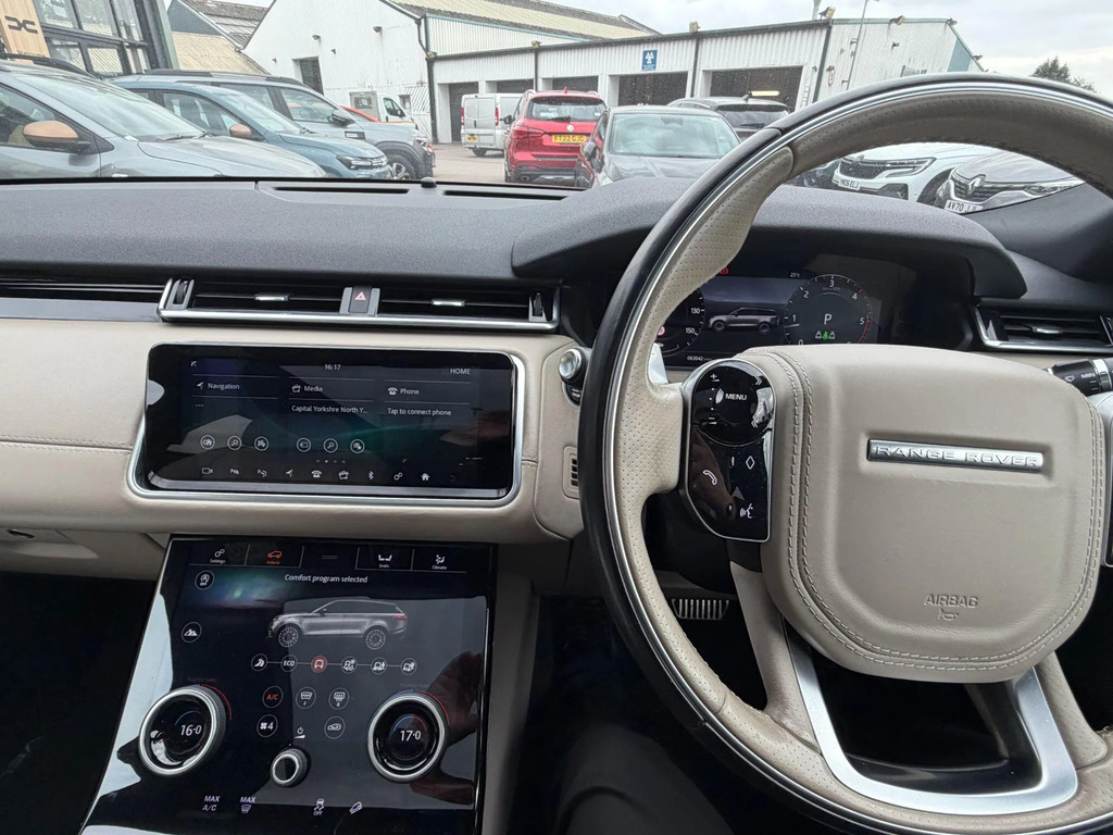 Land Rover Range Rover Velar Velar 2.0 Core 177 Bhp White #9