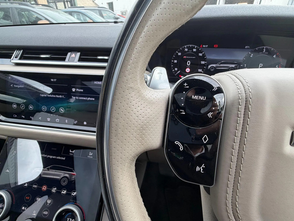 Land Rover Range Rover Velar Velar 2.0 Core 177 Bhp White #15