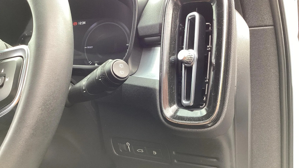 Volvo XC40 B4 P Awd Plus Dark Silver #31