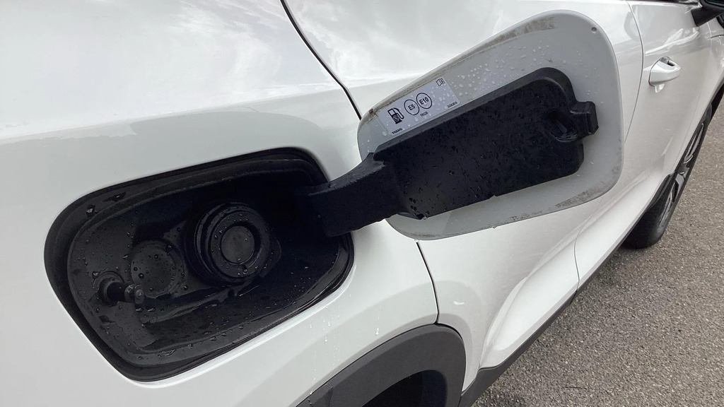 Volvo XC40 B4 P Awd Plus Dark Silver #35