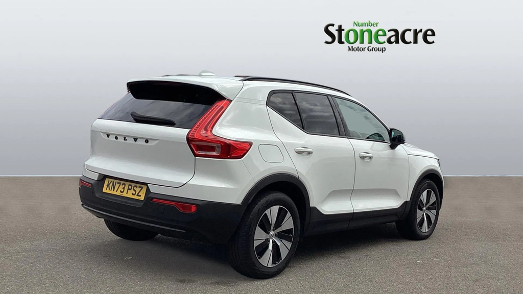 Volvo XC40 Plus T4 211 Hp  #2