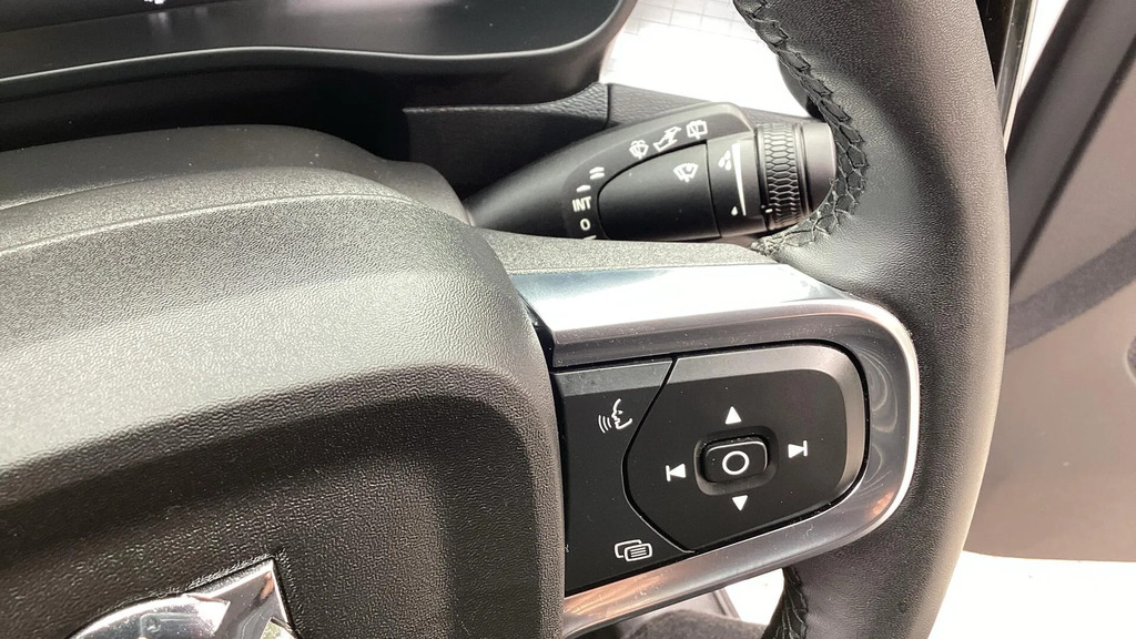 Volvo XC40 B4 P Awd Plus Dark Silver #30