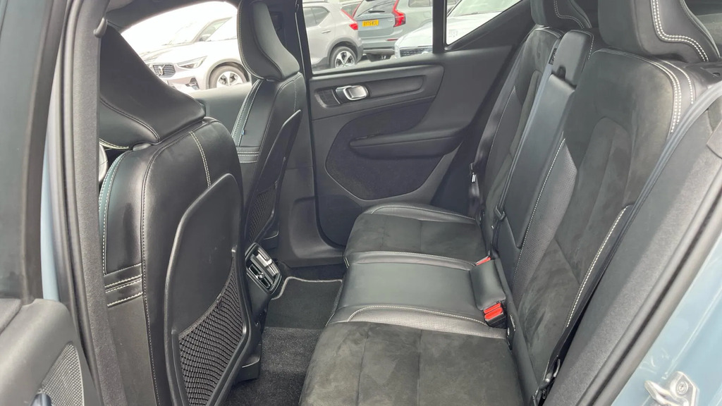 Volvo XC40 Xc40 R-design Pro B4 Mhev Red #29