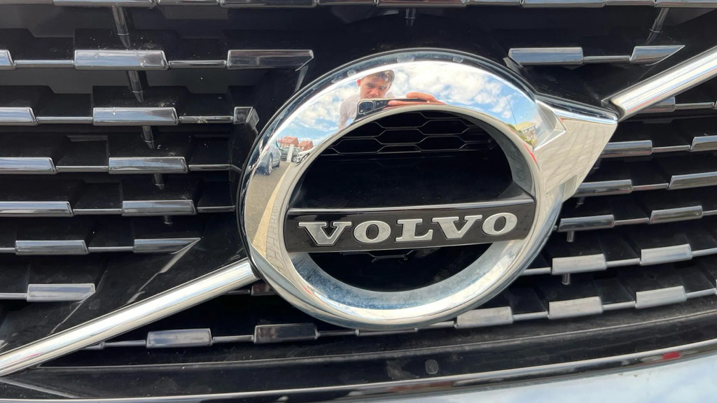 Volvo XC40 Xc40 R-design Pro B4 Mhev Red #35