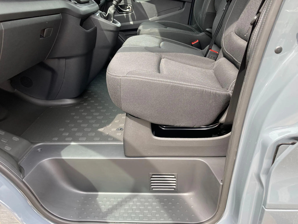 Nissan Primastar 2.0 Dci 130 Acenta L2 H1 3.0T Panel Van White #34