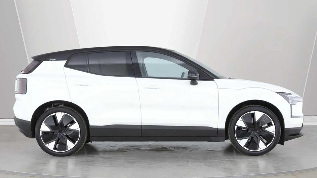 Volvo EX30 315Kw Twin Motor Performance Ultra 69Kwh  #2