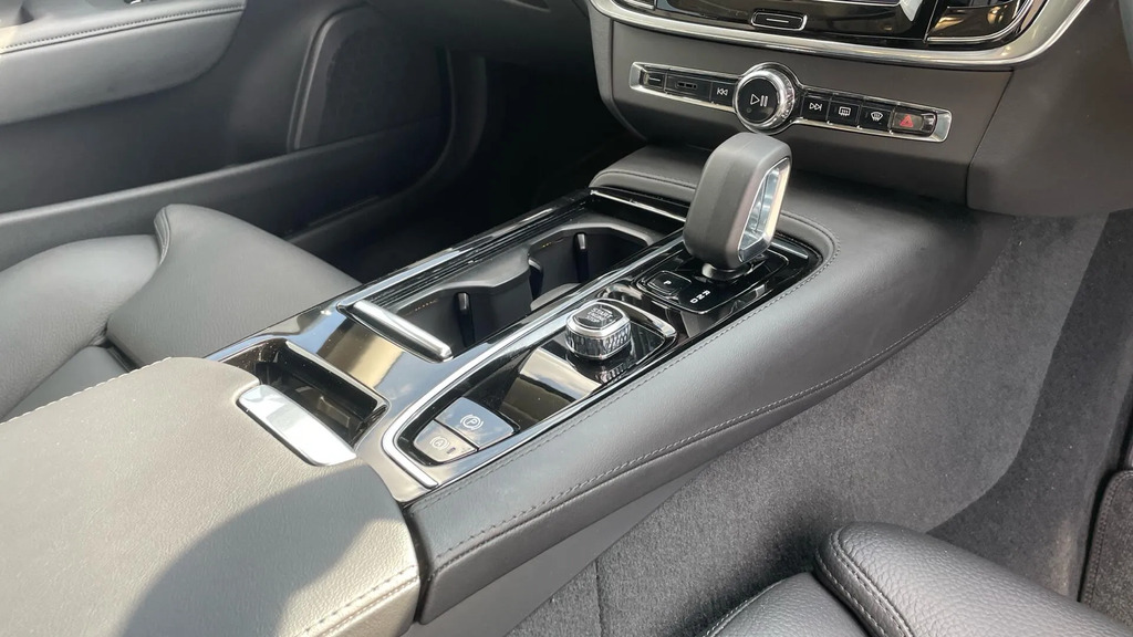 Volvo V90 2.0 T6 350 Phev Plus Dark Awd Black #23