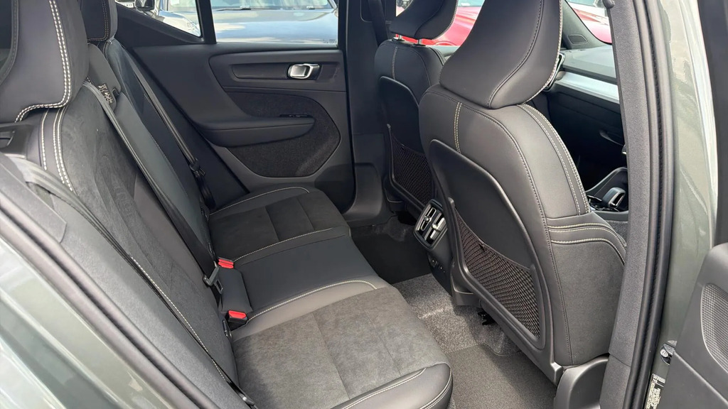Volvo XC40 2.0 B3p Plus Dark  #6