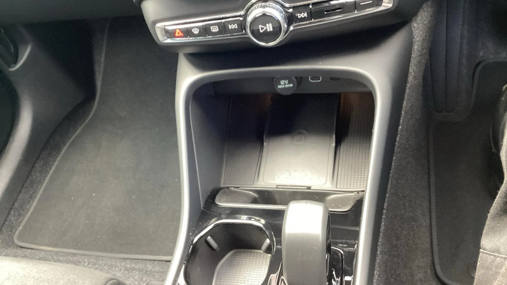 Volvo XC40 2.0 B4p 194 Plus Pro Black Edition Black #16