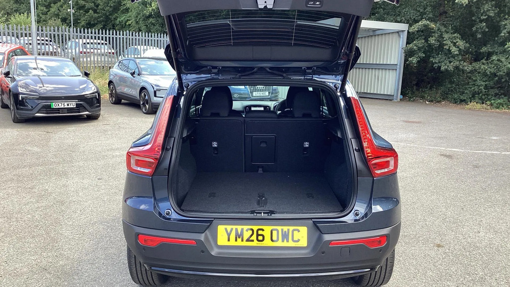 Volvo XC40 2.0 B4p 194 Plus Pro Black Edition Black #13