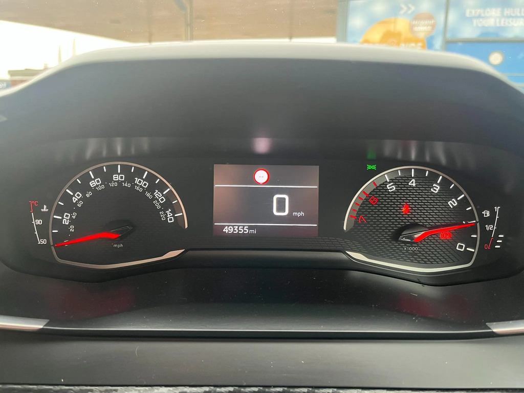 Peugeot 208 Active Premium White #19