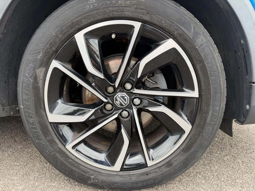 MG ZS 105Kw Exclusive Ev 45Kwh Red #9