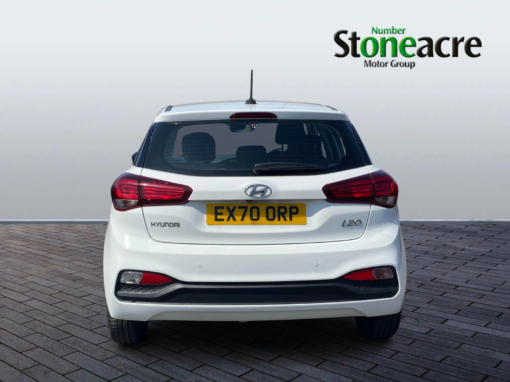 Hyundai I20 1.2 Mpi Se White #6