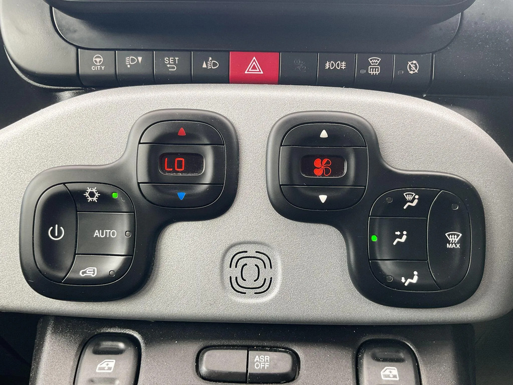 Fiat Panda 1.0 Mild Hybrid Garmin Touchscreen Green #24