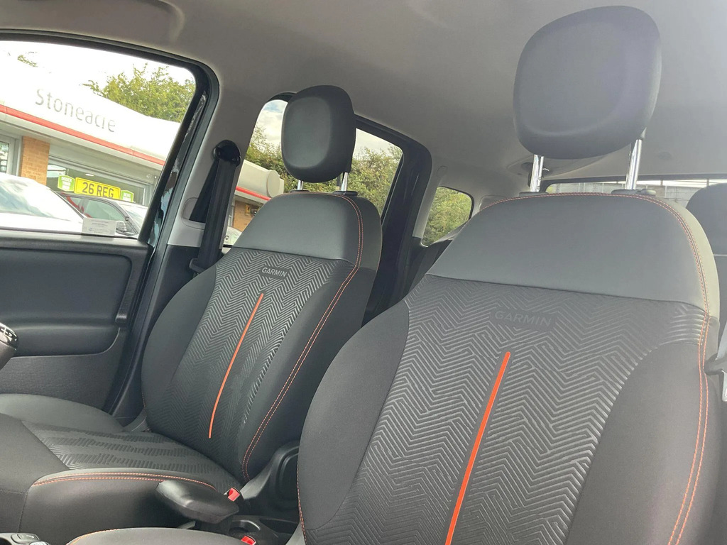 Fiat Panda 1.0 Mild Hybrid Garmin Touchscreen Green #35