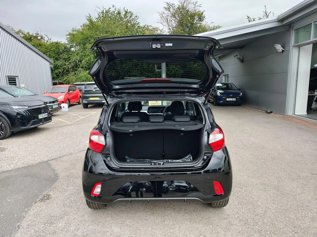 Hyundai I10 1.2 79 Premium Nav Blue #9