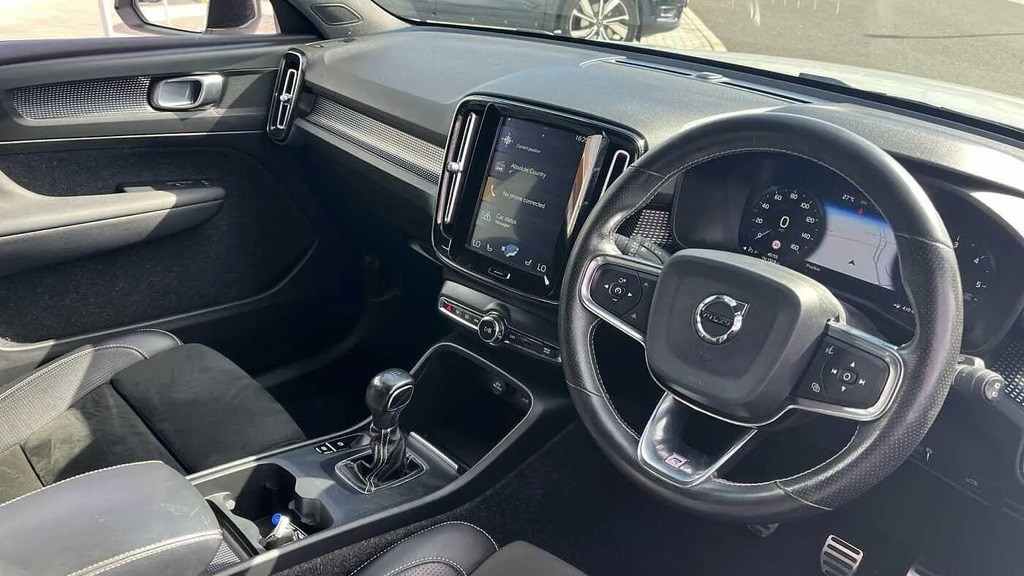 Volvo XC40 2.0 D3 R-design Euro 6 Ss  #4