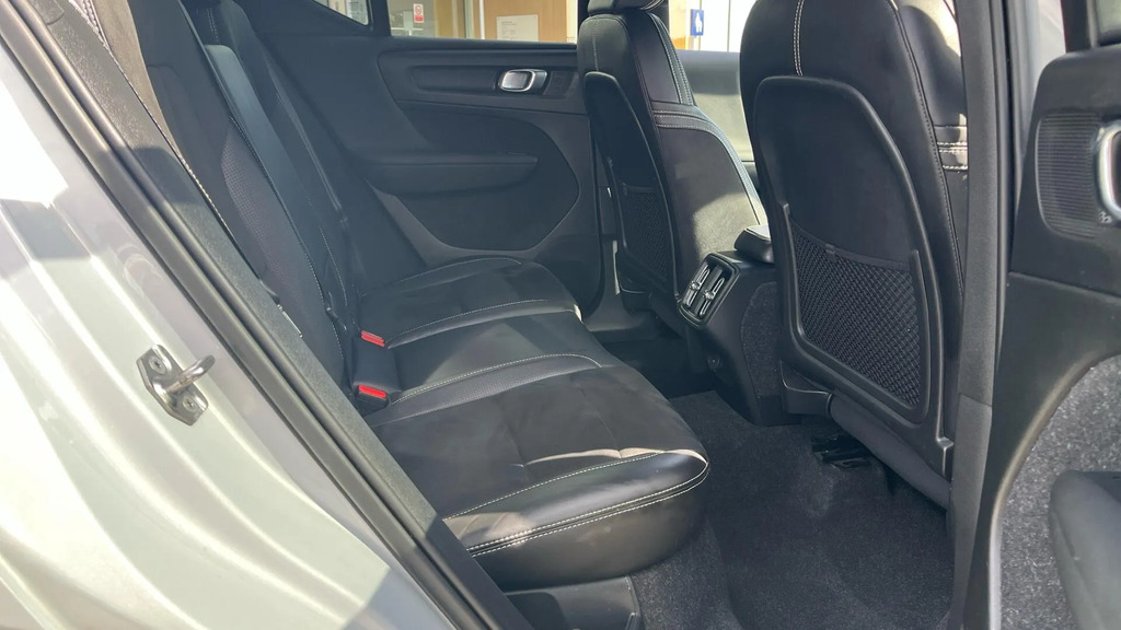 Volvo XC40 2.0 D3 R-design Euro 6 Ss  #6