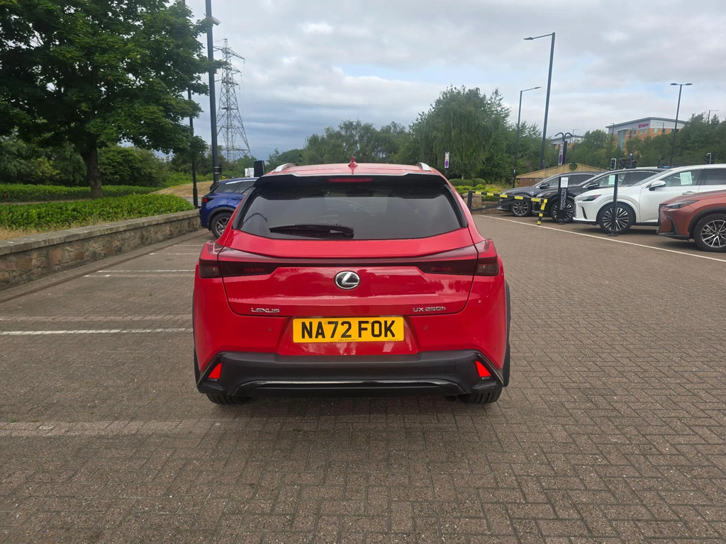 Lexus UX 250H 2.0 F-sport Design Cvt #4