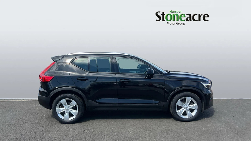 Volvo XC40 Core B3 163 Hp  #3