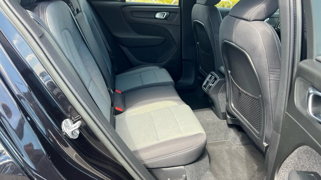 Volvo XC40 Core B3 163 Hp  #6