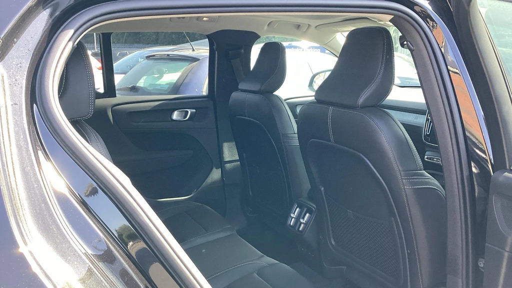 Volvo XC40 2.0 B3 Mhev Ultra Dark Dct Euro 6 Ss  #6