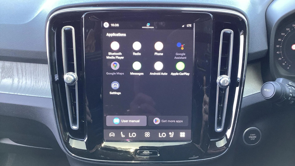 Volvo XC40 B4 P Plus Dark Park Camera, Adaptive Cruise Con  #27