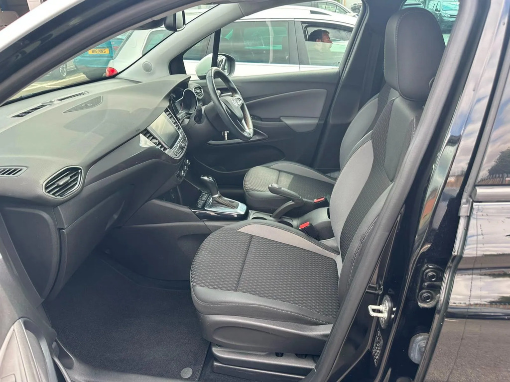 Vauxhall Crossland X Grey #9