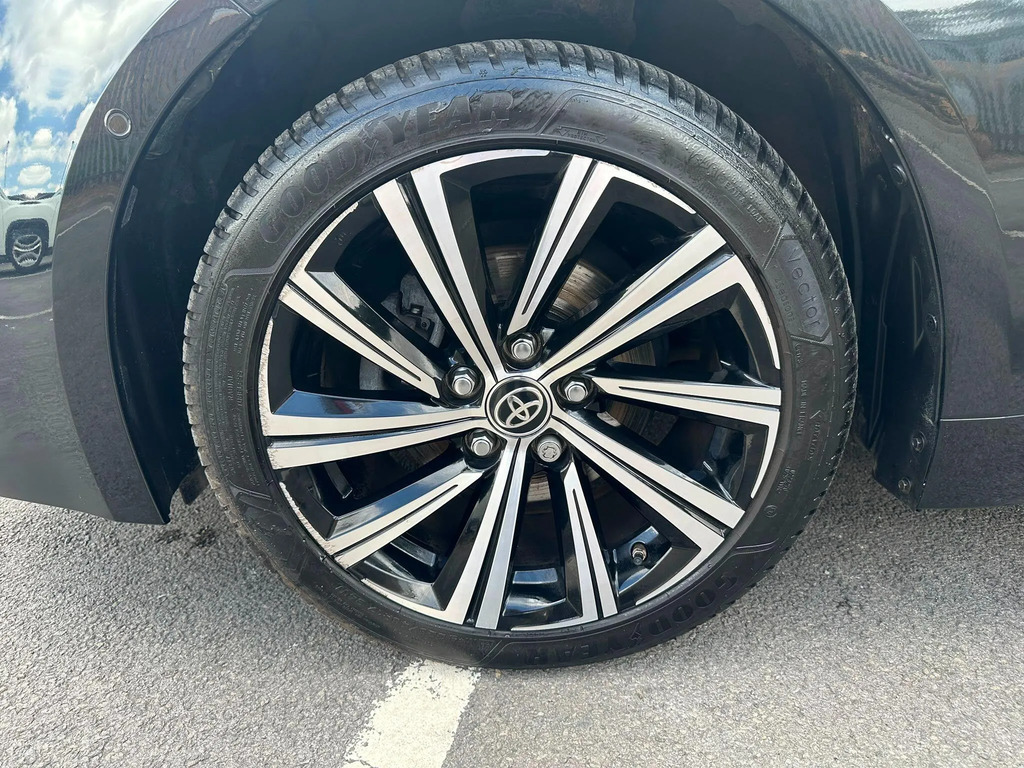 Toyota Corolla Corolla Design Hev Cvt Silver #18