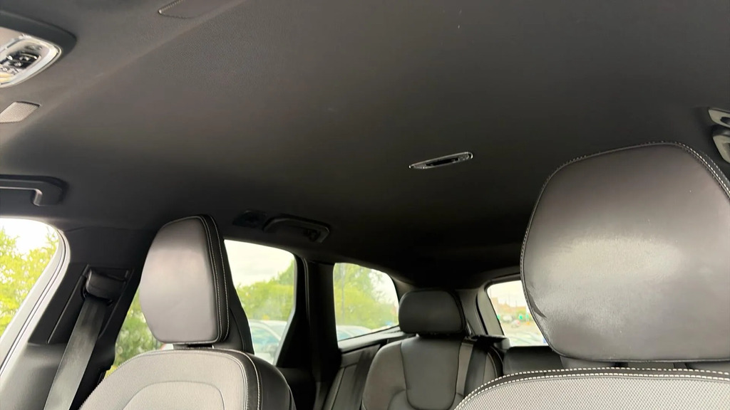 Volvo XC60 B4 Awd Momentum #28