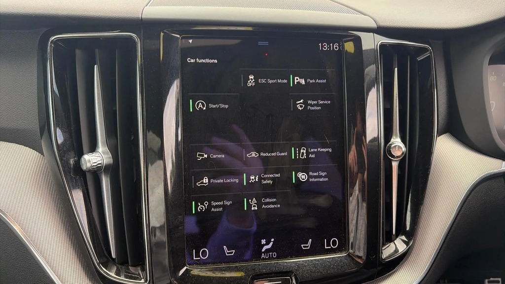 Volvo XC60 B4 Awd Momentum #14