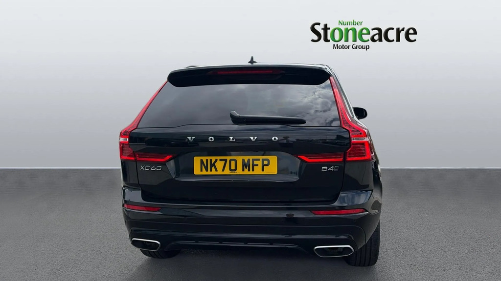 Volvo XC60 B4 Awd Momentum #7