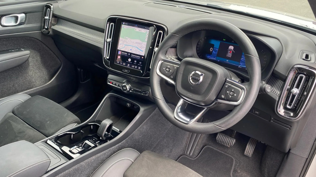 Volvo XC40 2.0 R-design, B4 Mild Hybrid Camera, Temporary Sp  #9